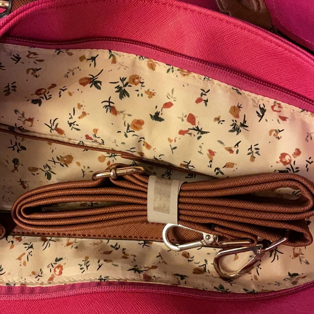 Large tote new without tags. Pink with straps - Picture 5 of 7